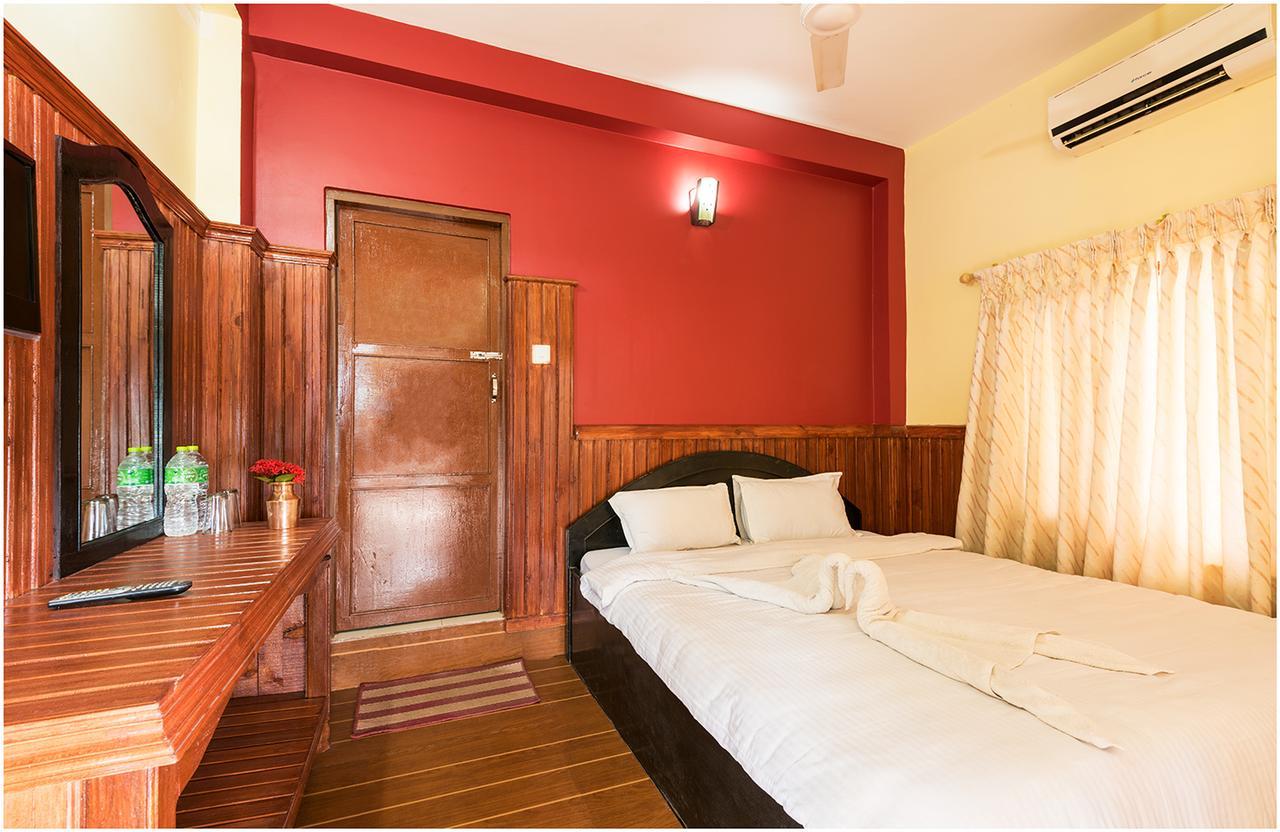 Hotel Nature Heritage Chitwan Exterior photo